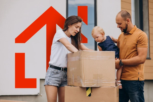 2_jeune-famille-avec-petite-fille-emmenageant-dans-une-nouvelle-maison