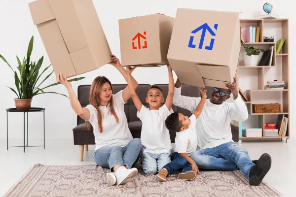 parents-jouant-avec-leurs-fils-a-la-maison
